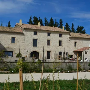 https://les-gites-du-lauzon.hotels-rhonealpes.com