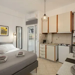 https://central-studios-wifi-netflix-a-c-self-check-in.hotels-of-thessaloniki.com